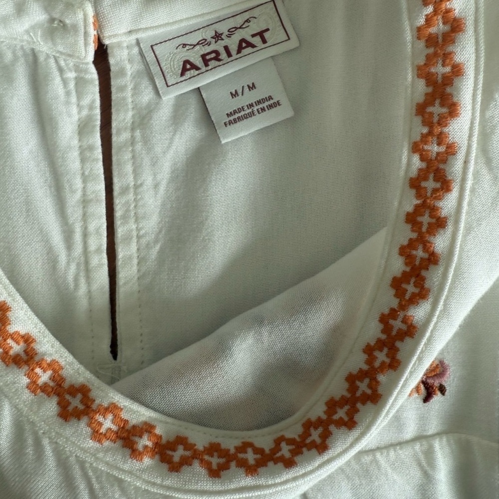 Ariat White and Red Embroidered Mini Dress women’s sized M - Picture 4 of 6